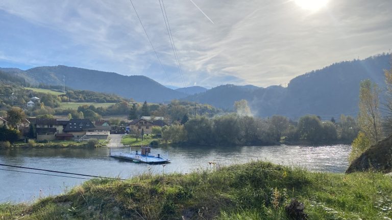 S turistickým krúžkom na hrad Strečno