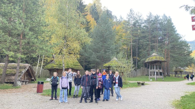 S turistickým krúžkom na hrad Strečno