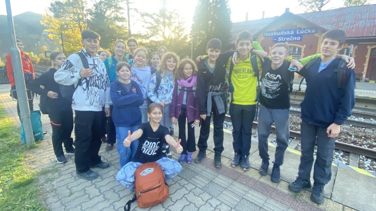 S turistickým krúžkom na hrad Strečno