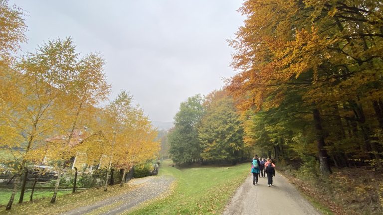S turistickým krúžkom na zlaňovanie k Trom jazdcom