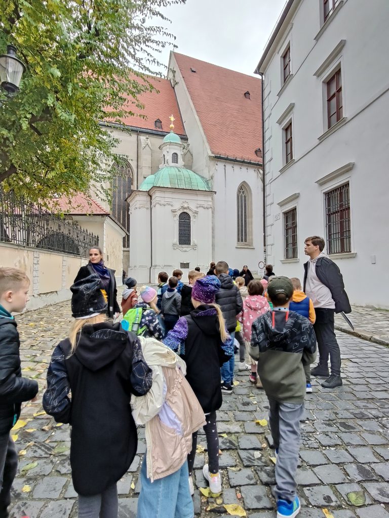 Rozprávky z prešporských dvorov