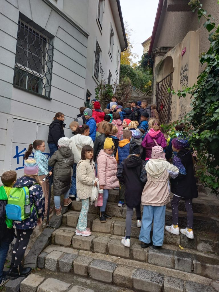 Rozprávky z prešporských dvorov