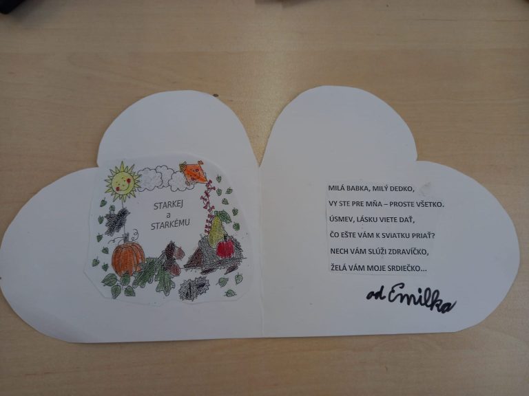 Októbrové priania pre starých rodičov