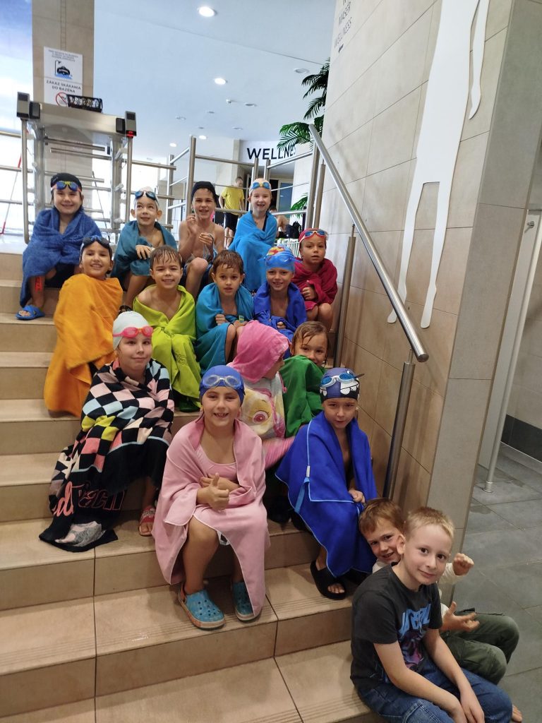 Plavecký výcvik prvákov a tretiakov