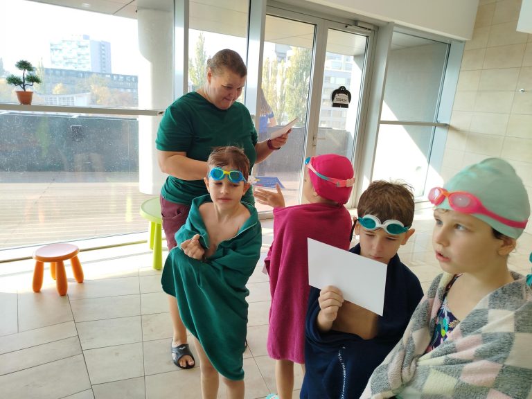 Plavecký výcvik prvákov a tretiakov