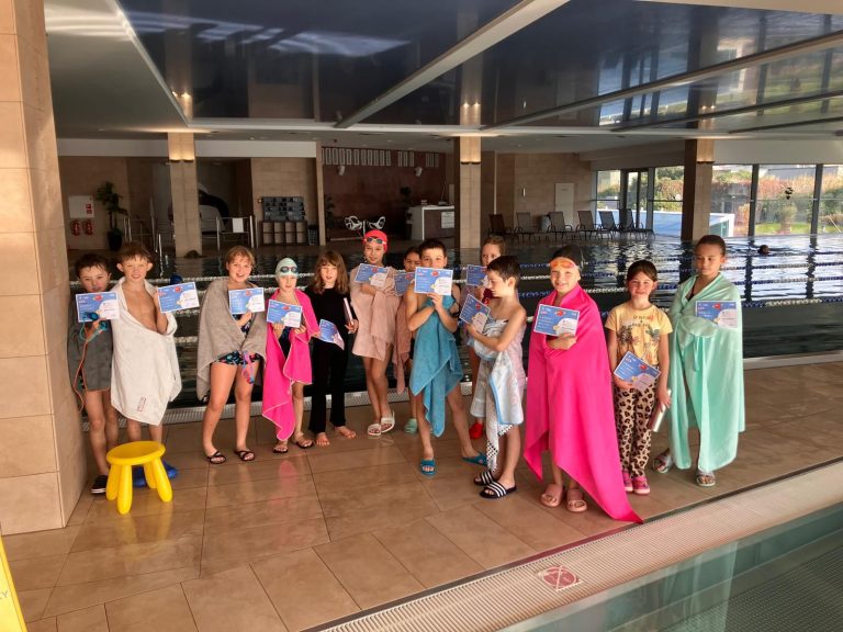 Plavecký výcvik prvákov a tretiakov