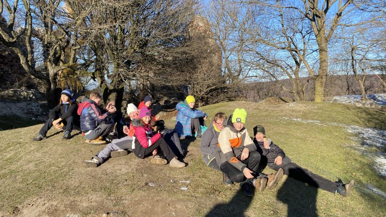 S turistickým krúžkom z Rače na hrad Pajštún