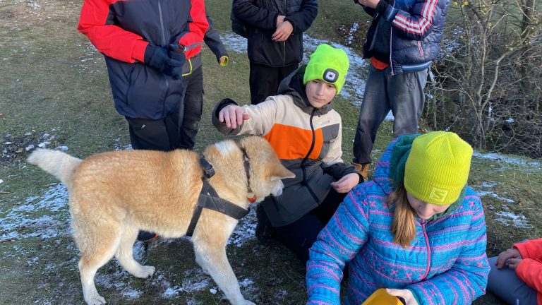 S turistickým krúžkom z Rače na hrad Pajštún