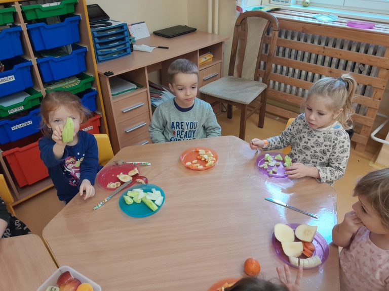 Škôlkari si pripravili zdravé tanieriky
