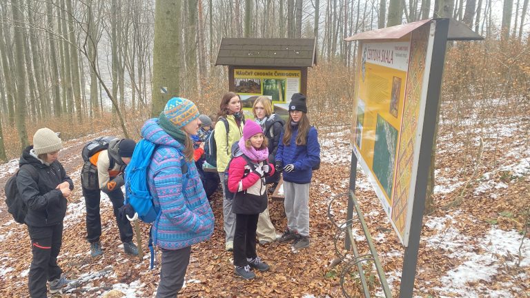 S turistickým krúžkom z Trenčianskych Teplíc do Trenčianskej Teplej