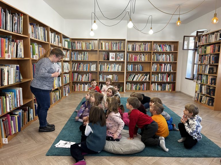 Žabky a Sovičky v Mestskej knižnici