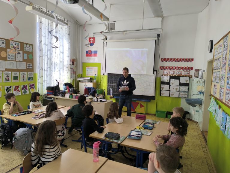 Beseda so včelárom v 2.A