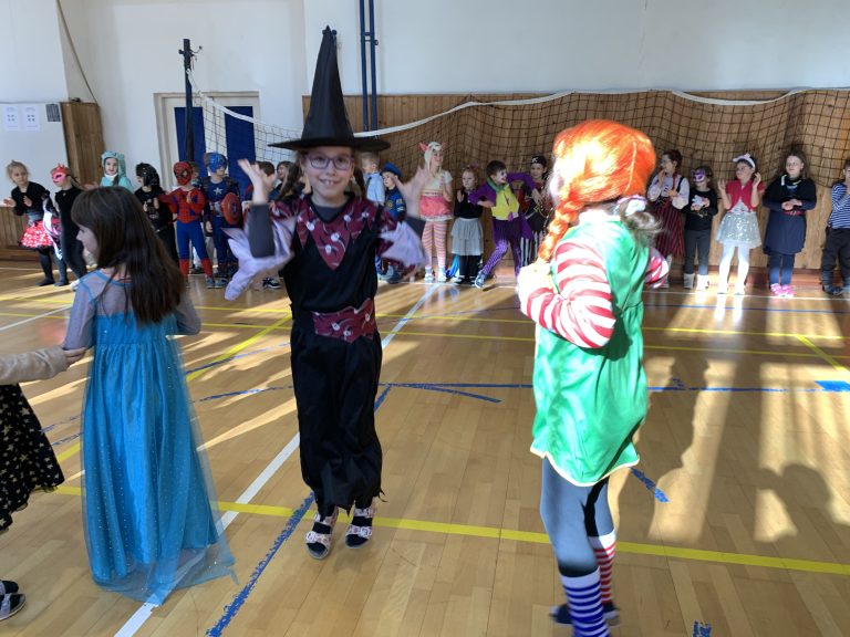 Karneval prvákov a druhákov