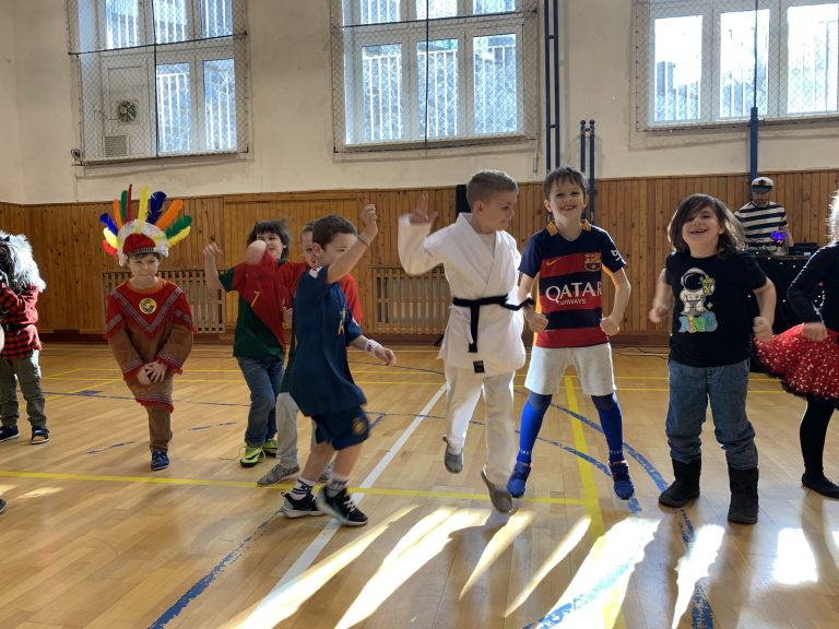 Karneval prvákov a druhákov