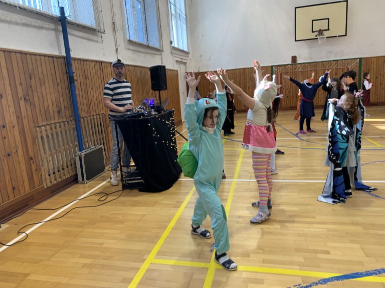 Karneval prvákov a druhákov