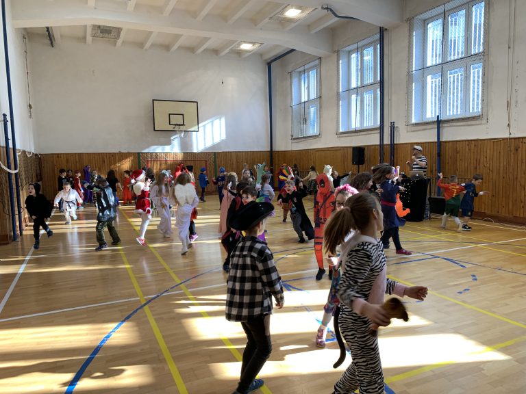 Karneval prvákov a druhákov