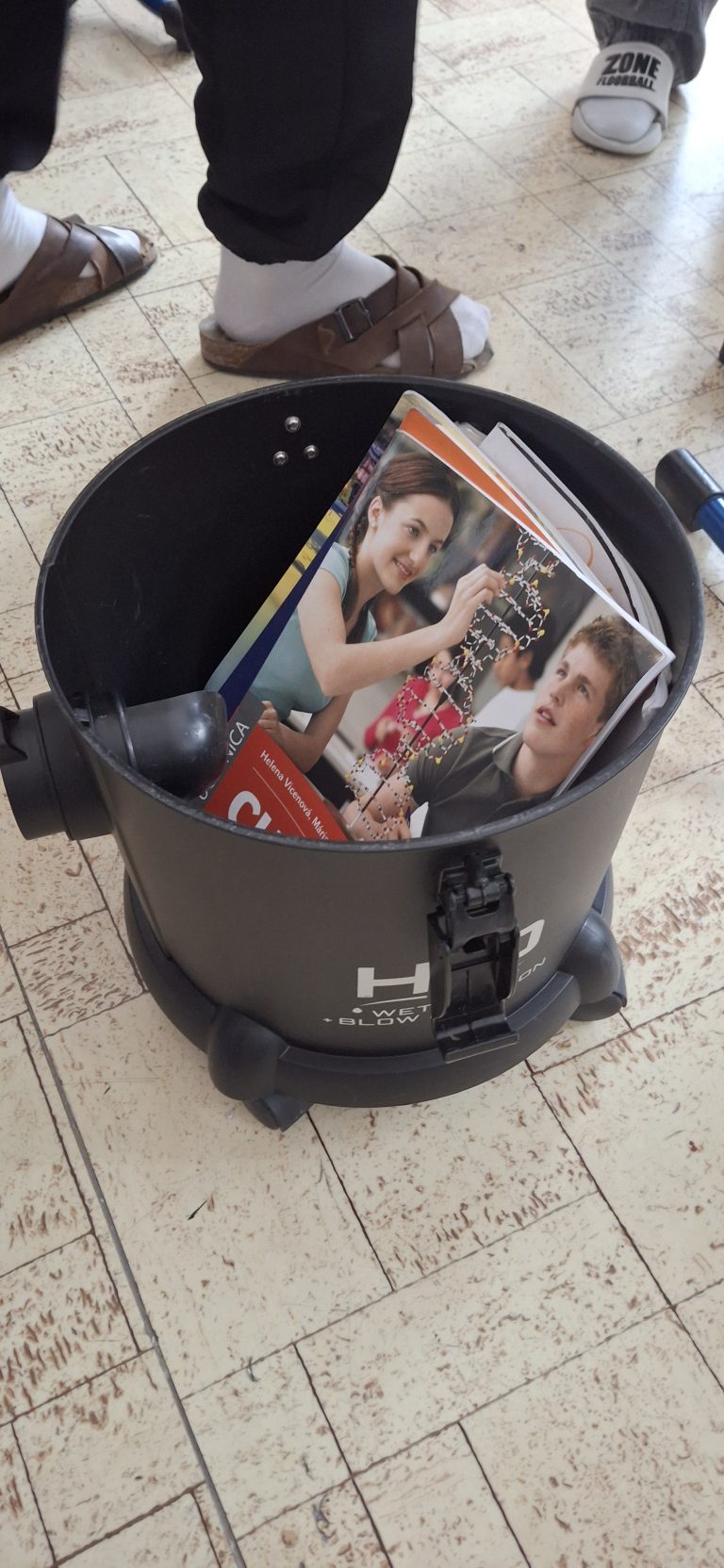 Deň bez školskej tašky