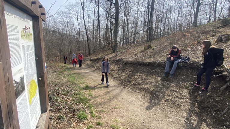 S turistickým krúžkom na hrad Tematín