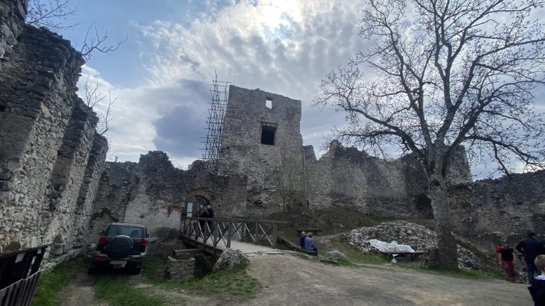 S turistickým krúžkom na hrad Tematín