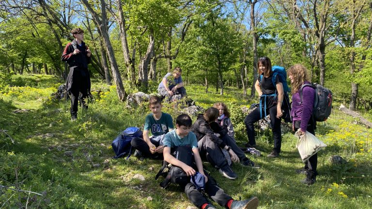 S turistickým krúžkom z Katarínky na Dobrovodský hrad