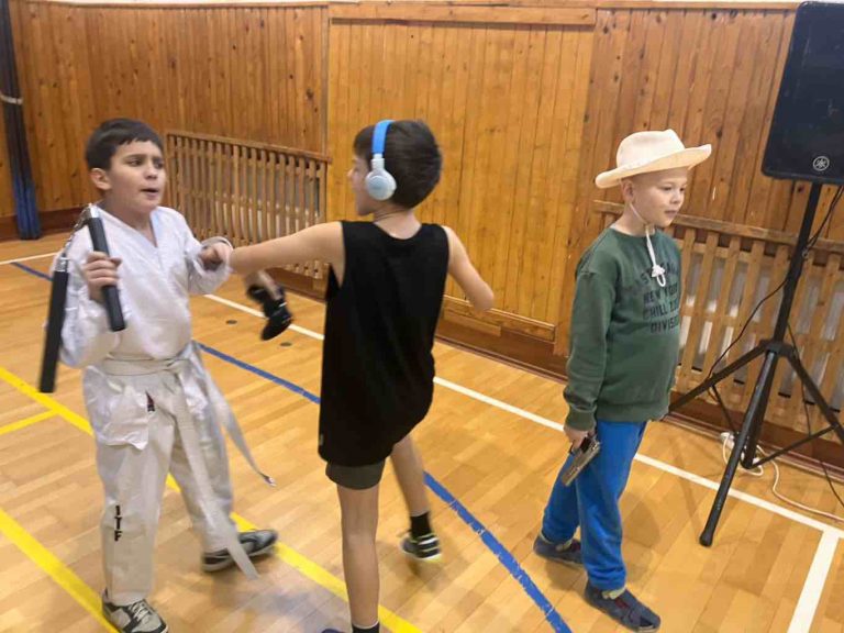 Karneval tretiakov a štvrtákov