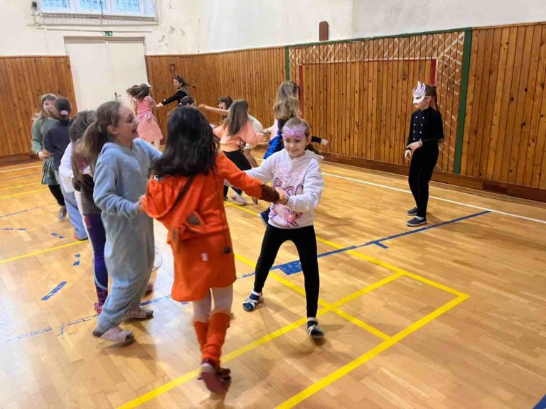 Karneval tretiakov a štvrtákov