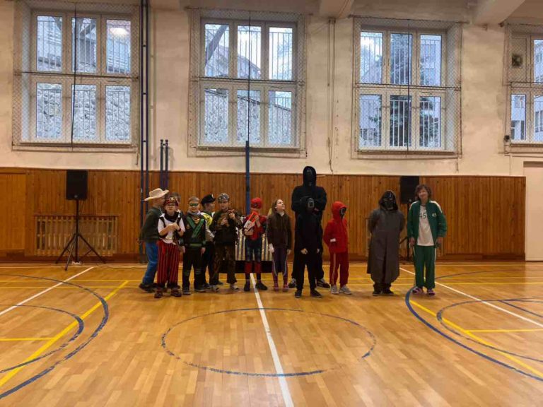 Karneval tretiakov a štvrtákov