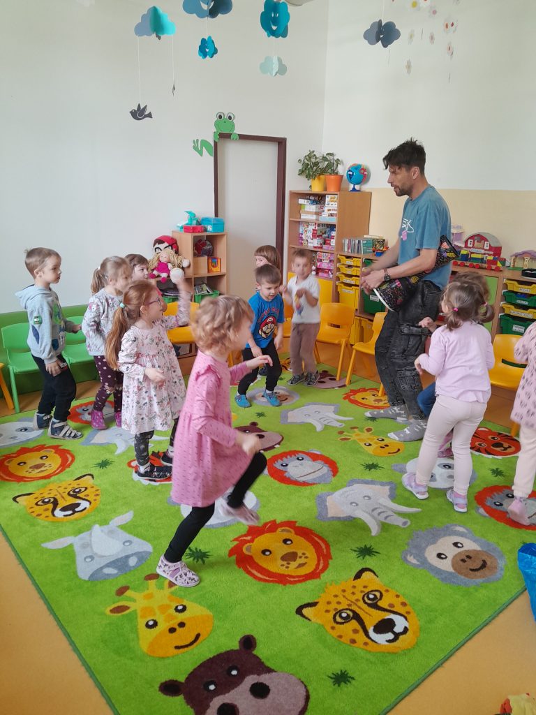 Hudobné šantenie Žabiek