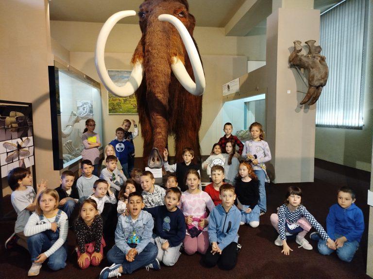 Prváci v prírodovednom múzeu