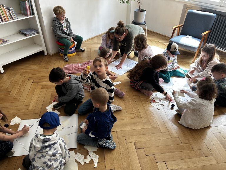 Čítanie O troch prasiatkach v Staromestskej knižnici