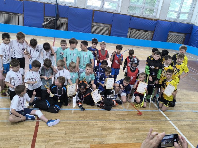 Staromestská liga vo florbale – 2. miesto mladších žiakov