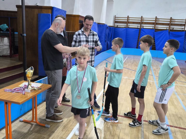 Staromestská liga vo florbale – 2. miesto mladších žiakov