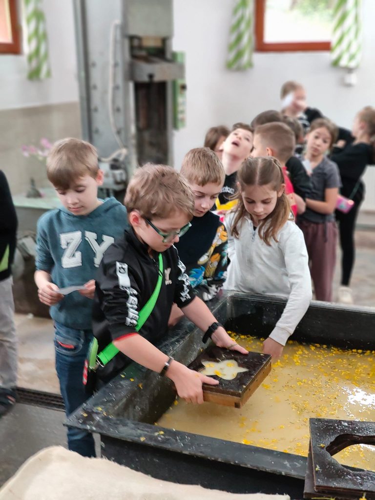 Výlet do Papierničky Petrus v Prietrži