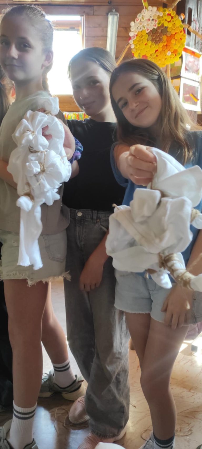 Alternatívna hodina výtvarnej výchovy – BATIKOVANIE v CVČ