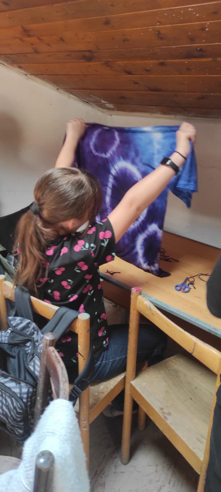 Alternatívna hodina výtvarnej výchovy – BATIKOVANIE v CVČ