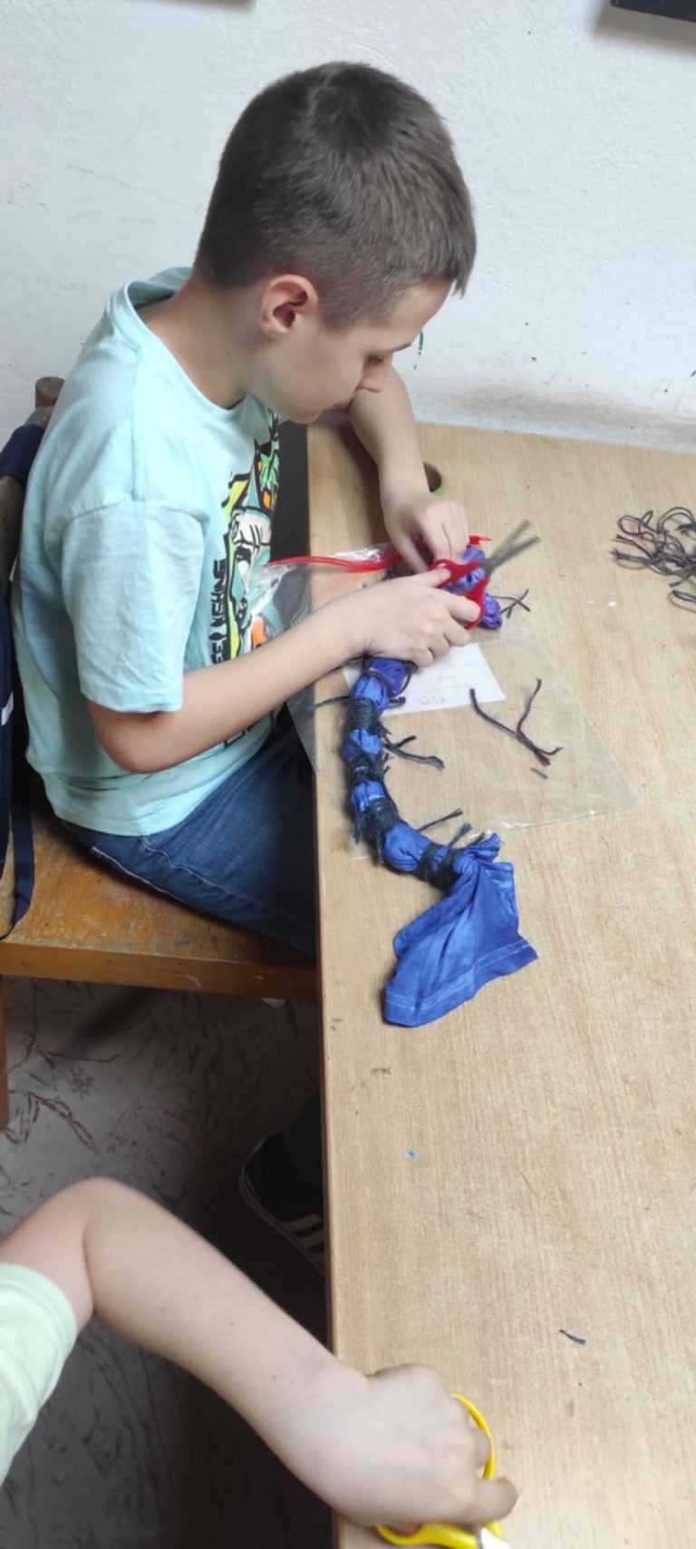 Alternatívna hodina výtvarnej výchovy – BATIKOVANIE v CVČ