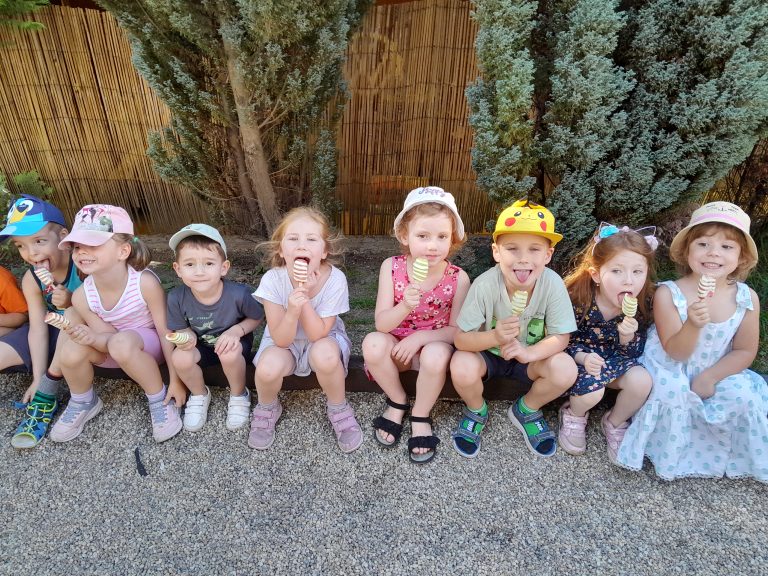 Maškrtenie na školskom dvore