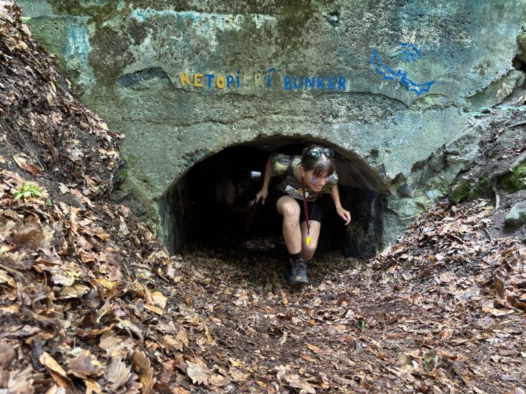 Štvrtáci hľadajú poklad na Železnej studničke