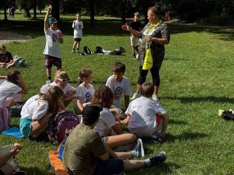 Štvrtáci hľadajú poklad na Železnej studničke