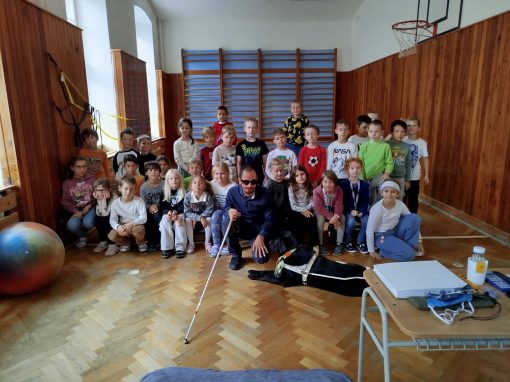 5579ef53-75a2-40f7-a3ed-c51b9f1012fb