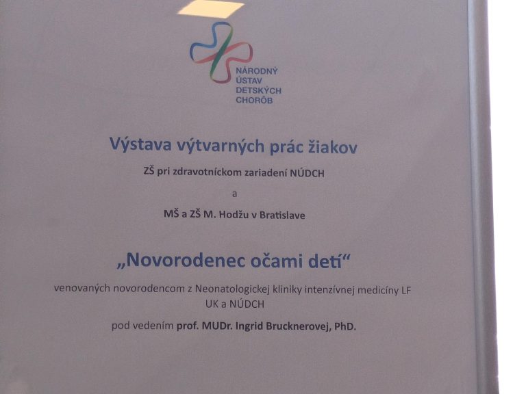 Novorodenec očami detí – výnimočná výstava kresieb žiakov našej školy