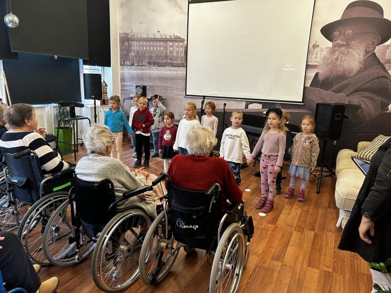 Sovičky navštívili Domov dôchodcov