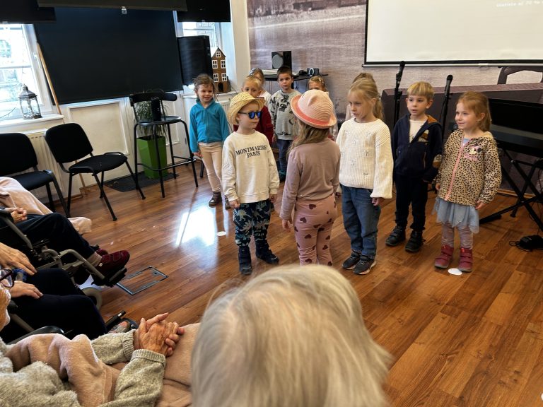 Sovičky navštívili Domov dôchodcov