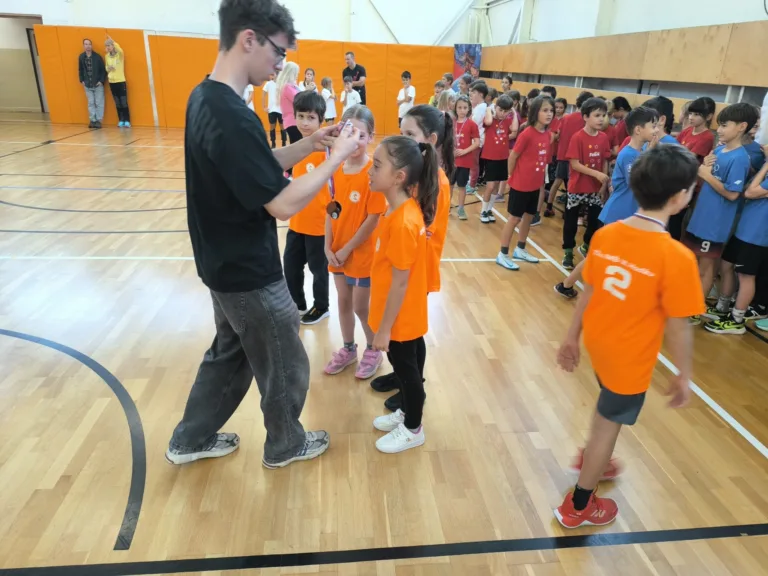 VEĽKÝ ŠPORTOVÝ ÚSPECH NAŠICH TRETIAKOV