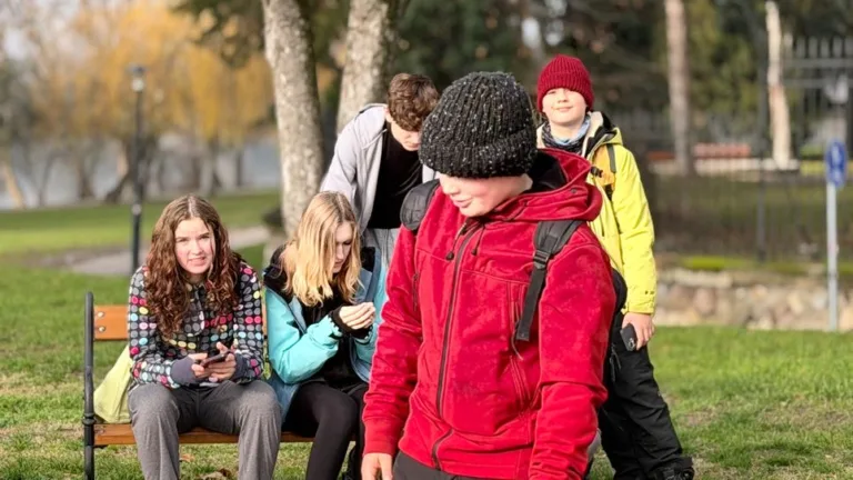 S turistickým krúžkom zo Slovenska do Maďarska. Vianočné trhy v Ostrihome.