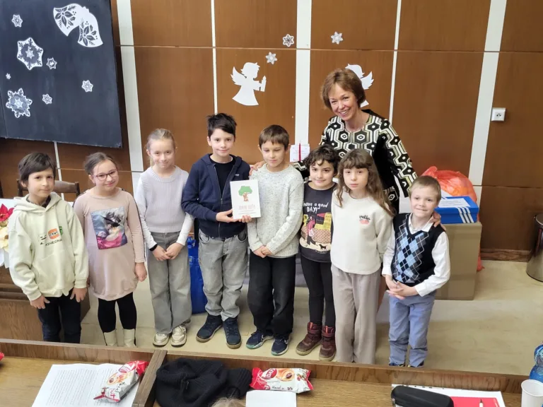 Deti pomáhajú deťom – spolupráca našej školy s neonatologickou klinikou