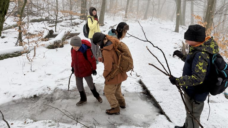 S turistickým krúžkom zo Záhorskej Bystrice cez Kačín na Vinohrady