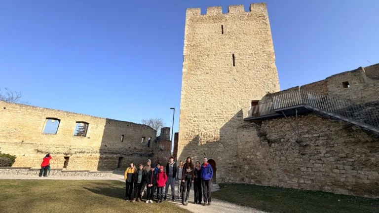 S turistickým krúžkom hrebeňom pohraničia: Z Hainburgu do Bratislavy