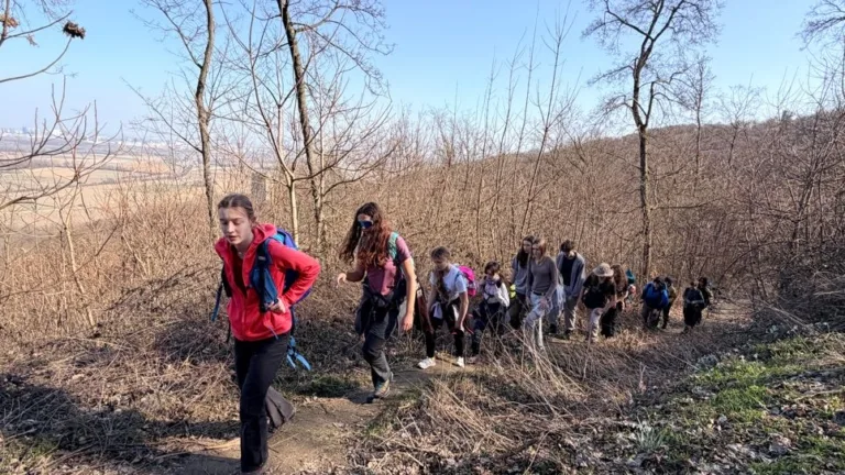 S turistickým krúžkom hrebeňom pohraničia: Z Hainburgu do Bratislavy