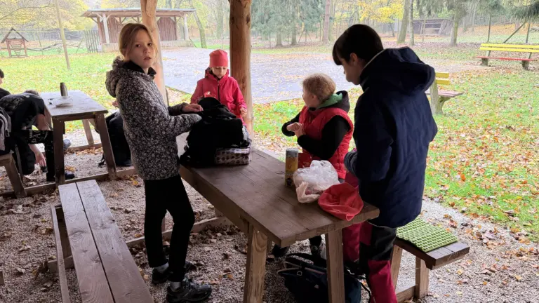 S turistickým krúžkom z Radošinej do Piešťan